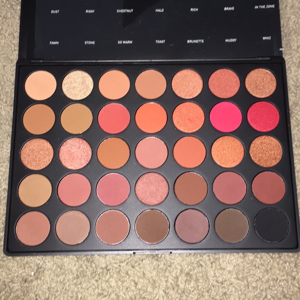 Morphe35O2 Eyeshadow Palette